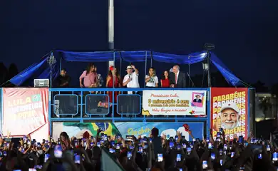 Brasília (DF), 27/10/2026 - Presidente da República reeleito, Luiz Inácio Lula da Silva, fala durante comemoração do seu aniversário em frente ao Palácio da Alvorada. Foto: Valter Campanato/Agência Brasil