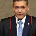 Kassio Nunes Marques pede parecer da PGR sobre revisão da pena de Bolsonaro