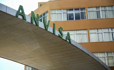 Fachada do edifício sede da Agência Nacional de Vigilância Sanitária (Anvisa).
