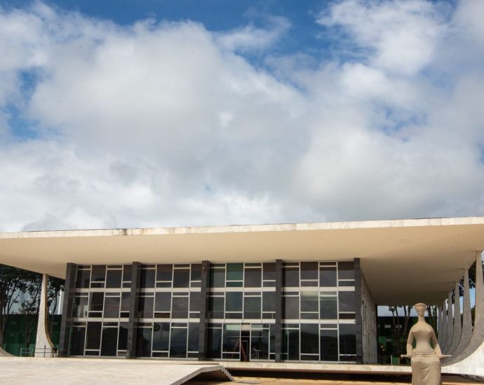 STF Decide que Crédito Presumido do ICMS Não Pode Ser Incluído na Base de Cálculo do PIS e Cofins
