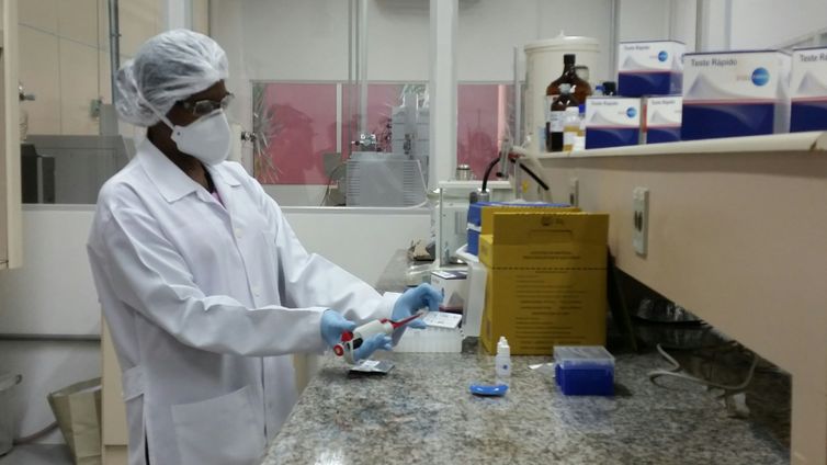 Importações para pesquisa pública terão imunidade tributária, anuncia Fazenda