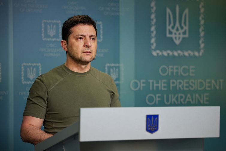 Zelenskiy Critica Acordo entre EUA e Rússia sobre Diesel e Reitera Necessidade de Apoio Europeu
