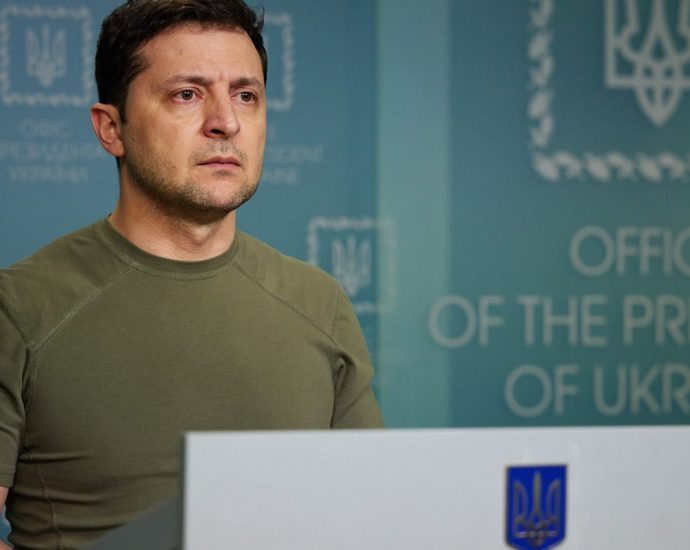 Zelenskiy Critica Acordo entre EUA e Rússia sobre Diesel e Reitera Necessidade de Apoio Europeu