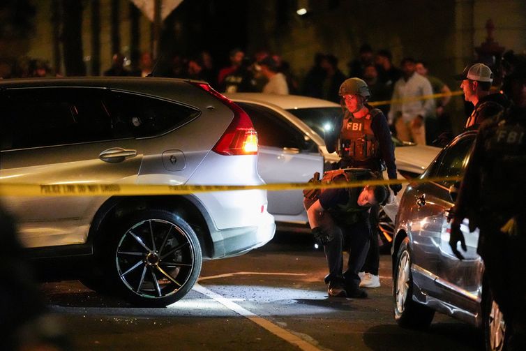 Homem é baleado em Nova York por agentes do ICE na presença de uma criança