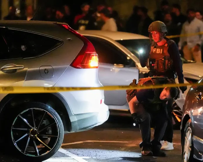 Homem é baleado em Nova York por agentes do ICE na presença de uma criança