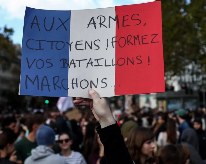 Protestos na França reúnem manifestantes sob forte esquema de segurança