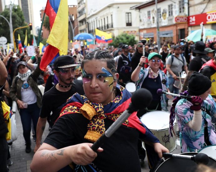 Protestos na Colômbia: A Resposta Popular ao Governo de La Espriella