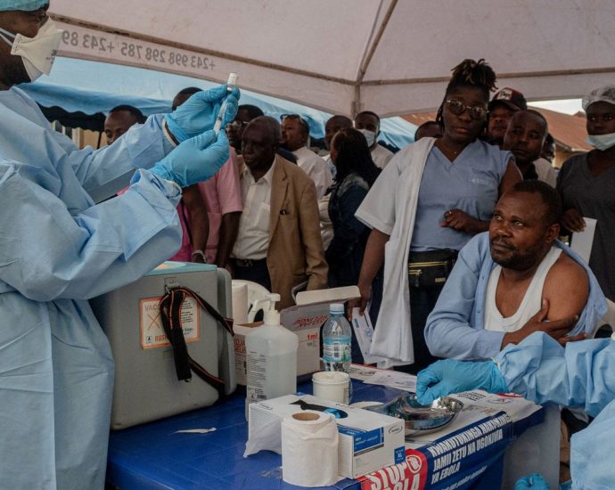 Surto de Ebola se Expande na República Democrática do Congo para a Oitava Província