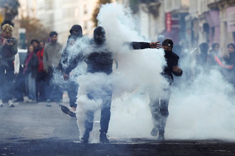 França reforçará policiamento em manifestações previstas para sábado