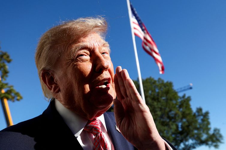 Aprovação de Trump cai para 31%, menor nível registrado, aponta Reuters/Ipsos