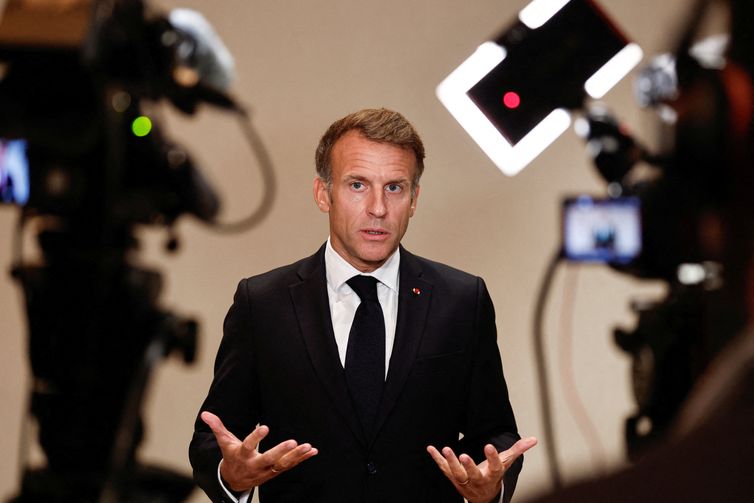 Macron anuncia proibição de protestos considerados ilegítimos na França