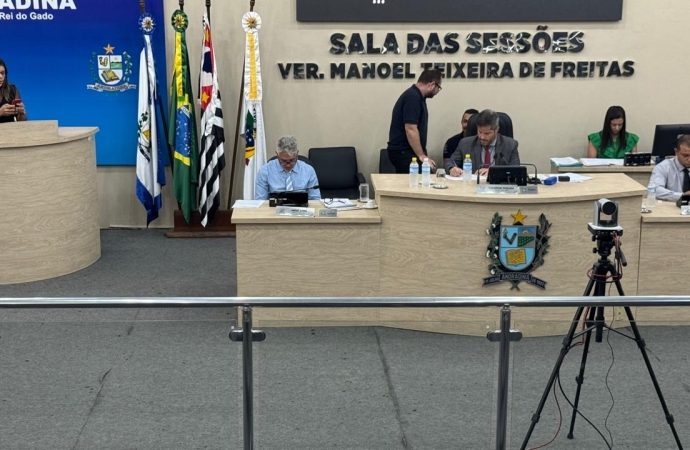 Câmara de Andradina Realiza 32ª Sessão Ordinária e Aprova Projetos Importantes