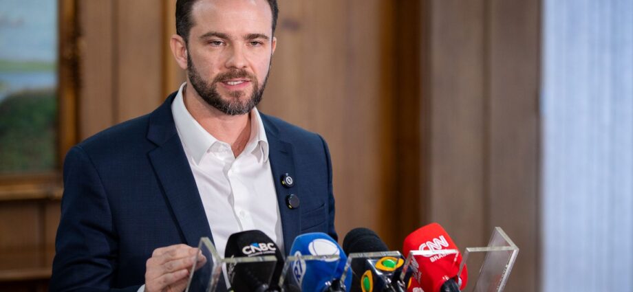 Durigan mantém previsão de superávit primário no Orçamento de 2027