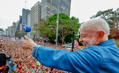 São Paulo (SP), 11/10/2026 - Presidente da República, Luiz Inácio Lula da Silva, durante ato ”Lula em São Paulo, O Brasil Pronto Pra Mais” na Avenida Paulista. Foto: Ricardo Stuckert/Lula Oficial
