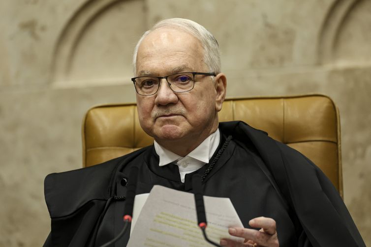 Fachin devolve a Mendonça relatoria das investigações sobre descontos ilegais do INSS