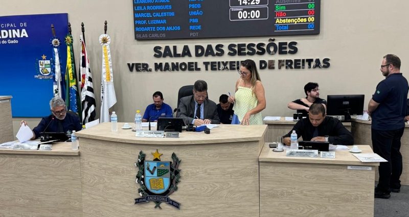 Câmara Municipal de Andradina Avalia Oito Propostas na 34ª Sessão Ordinária
