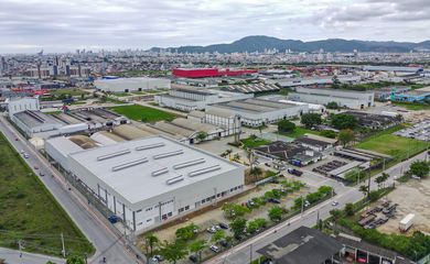 Rio de Janeiro (RJ), 04/02/2026 –BNDES libera R$ 280 mi para fábrica de bateria da transição energética. Foto: FÁBRICA WEG EM ITAJAÍ/DIVULGAÇÃO