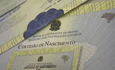 Certidão de Nascimento