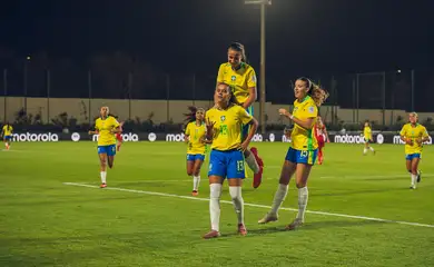 seleção brasileira feminina bate Polônia nos pênaltis por 8 a 7 e avança às quartas do Mundial - em 28/10/2026