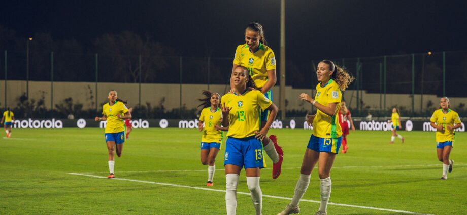 Brasil vence a Polônia nos pênaltis e avança às quartas do Mundial Sub-17 Feminino