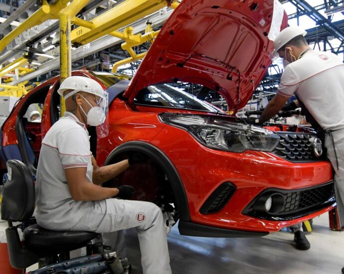 Desemprego recua para 5,2% no terceiro trimestre, menor taxa para o período desde 2012