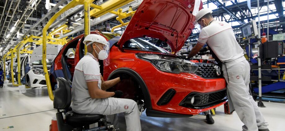 Desemprego recua para 5,2% no terceiro trimestre, menor taxa para o período desde 2012
