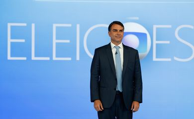 Rio de Janeiro (RJ), 23/10/2026 – O candidato à Presidência da República Flávio Bolsonaro (PL) participa de debate transmitido pela TV Globo no segundo turno das eleições. Foto: Fernando Frazão/Agência Brasil