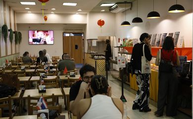 Rio de Janeiro (RJ), 12/01/2025 – Salão do restaurante Sol Gastronomia, na Lapa. Novo decreto moderniza o Programa de Alimentação do Trabalhador (PAT) e traz novas regras ao sistema de vale-alimentação e vale-refeição. Foto: Fernando Frazão/Agência Brasil