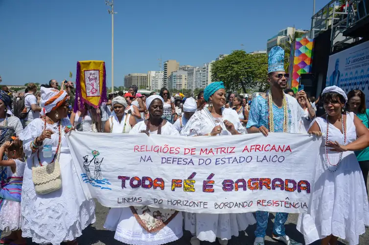 Racismo e intolerância religiosa entram no debate eleitoral no Brasil
