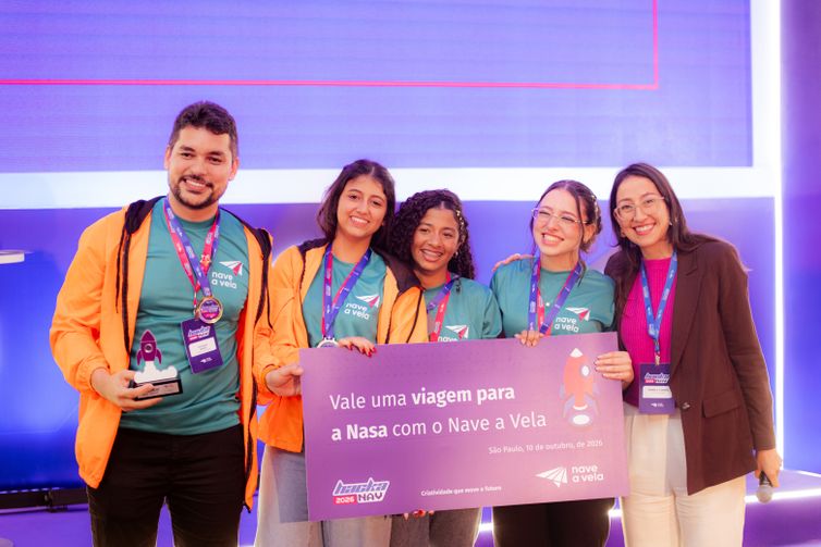 Estudantes Criam Plataforma para Combater Desinformação e Vencem HackaNAV 2026
