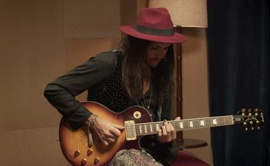 Reality show Duelo de Guitarras, da TV Brasil, termina com destaque para perfil do campeão Pedro Hills. Foto: TV Brasil