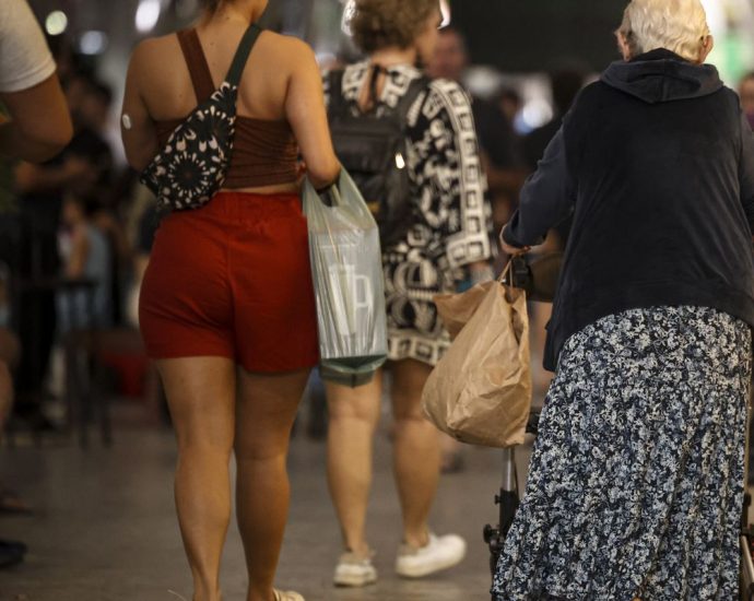 Impactos de um Corte Abrangente nos Gastos Públicos: Perspectivas e Desafios