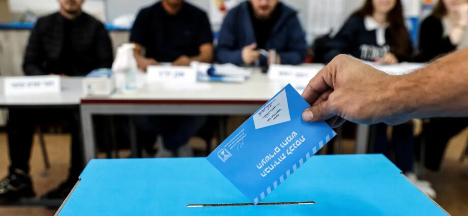 Oposição em Israel depende de partidos árabes para tirar Netanyahu do poder