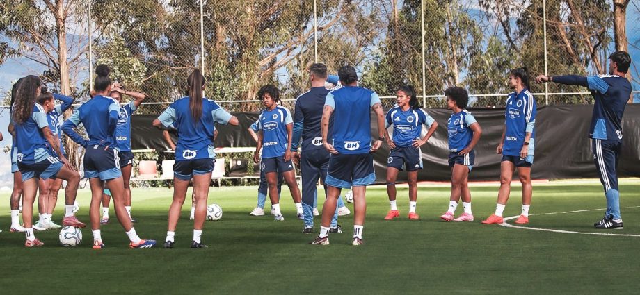 Cruzeiro Resiste à Altitude e Conquista Vitória na Estreia da Libertadores Feminina