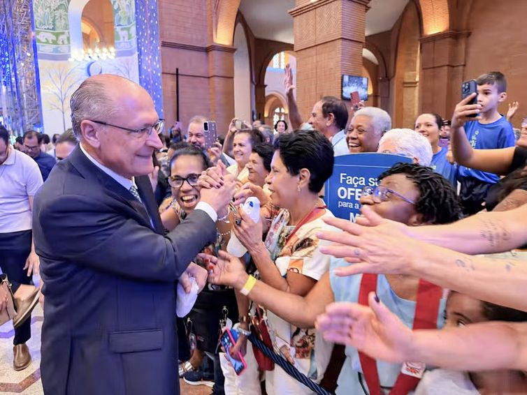 Geraldo Alckmin Defende Isenção da Justiça Eleitoral em Aparecida