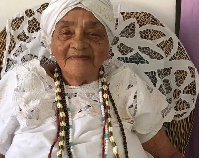 Morre Mãe Senhora de Ewá, liderança do Candomblé, aos 104 anos