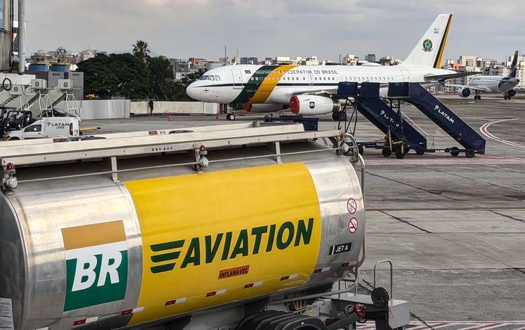Petrobras reduz em 23,8% a intensidade de carbono de combustível sustentável de aviação