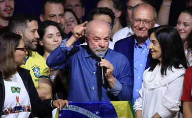 São Paulo (SP), 25/10/2026 - Presidente Luiz Inácio Lula da Silva discursa após vitória nas eleições 2026, no hotel Intercontinental. Foto: Paulo Pinto/Agencia Brasil