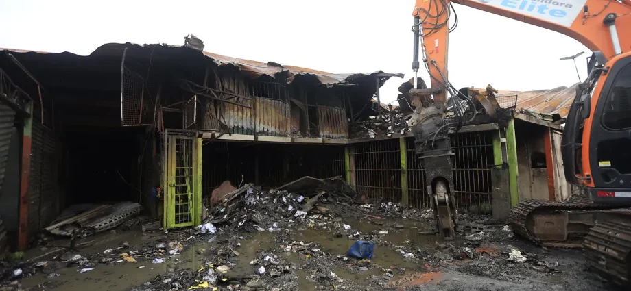Ceagesp Implementa Estrutura Provisória para Comerciantes Atingidos por Incêndio