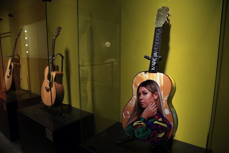Exposição Sensoriais Homenageia Marília Mendonça no MIS de São Paulo