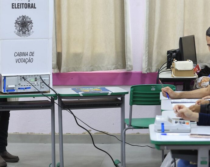 TRE-SP diz que determinação de Zanin para estender votação até as 19h está sendo cumprida