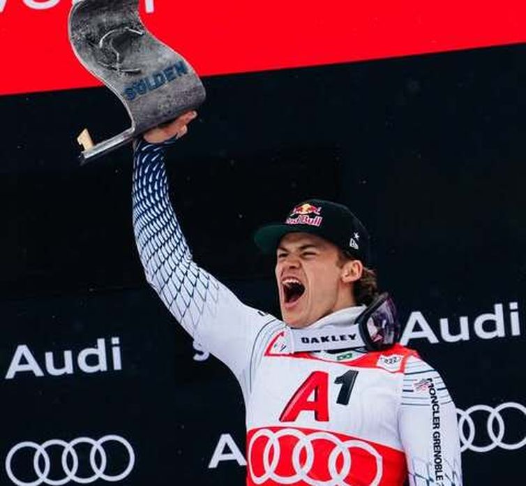 Lucas Pinheiro conquista ouro no slalom gigante e abre temporada de esqui alpino com vitória na Áustria