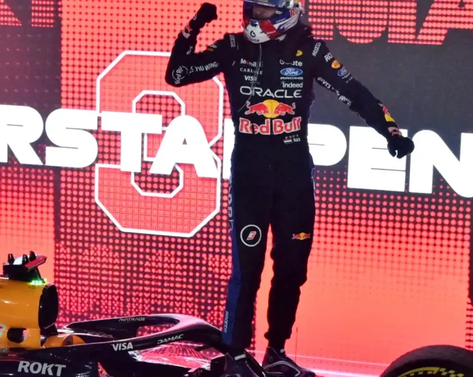 Max Verstappen Conquista Vitória no GP de Singapura e Kimi Antonelli se Aproxima do Título