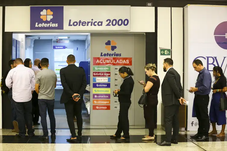 Mega-Sena sorteia prêmio acumulado de R$ 112 milhões neste domingo