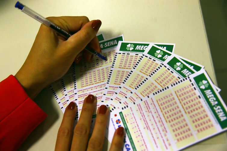 Mega-Sena Acumula e Chega a R$ 112 Milhões; Confira os Números Sorteados