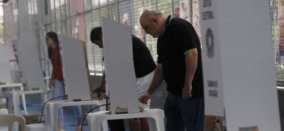 Eleitores devem consultar o local de votação antes do segundo turno