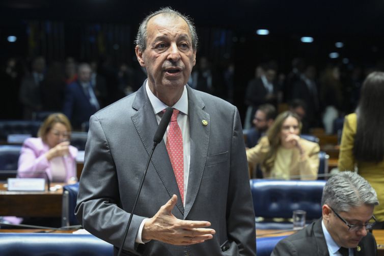 Omar Aziz é eleito governador do Amazonas no segundo turno