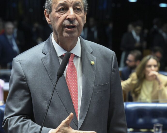 Omar Aziz é eleito governador do Amazonas no segundo turno