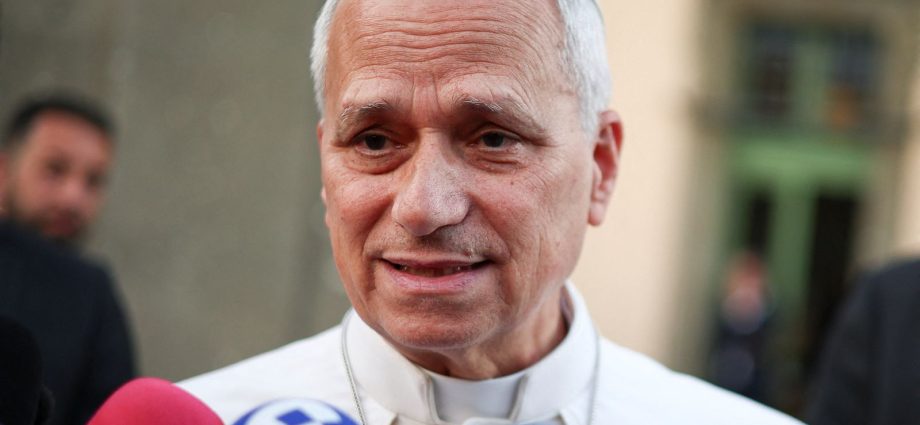 Papa Leão XIV Retorna ao Vaticano Após Cirurgia de Câncer