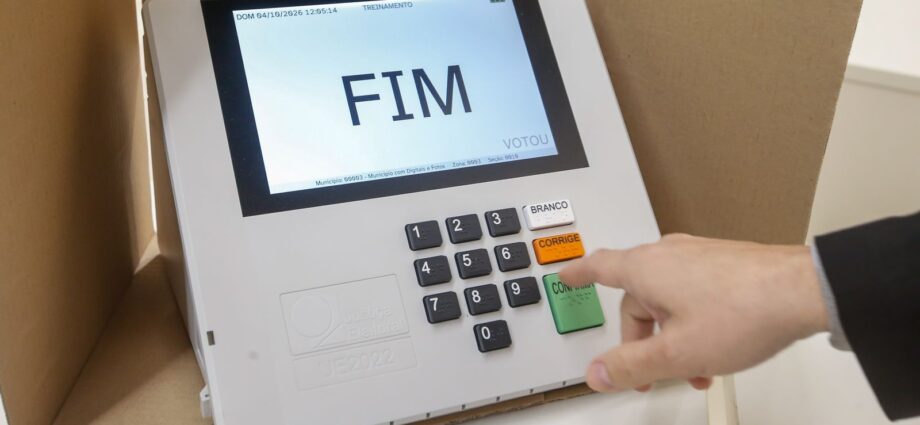 TSE registra substituição de 467 urnas nas duas primeiras horas do segundo turno